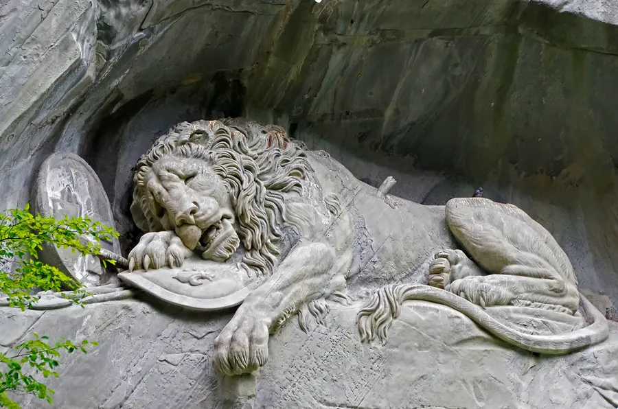 Lion Monument