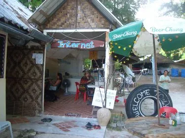 Lipe Floating Bar