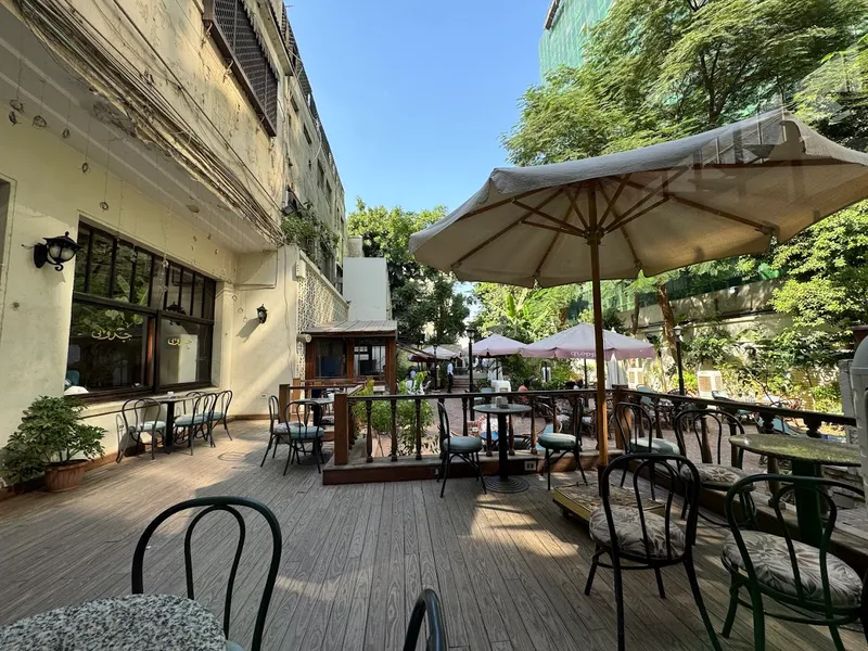 Local Cafes