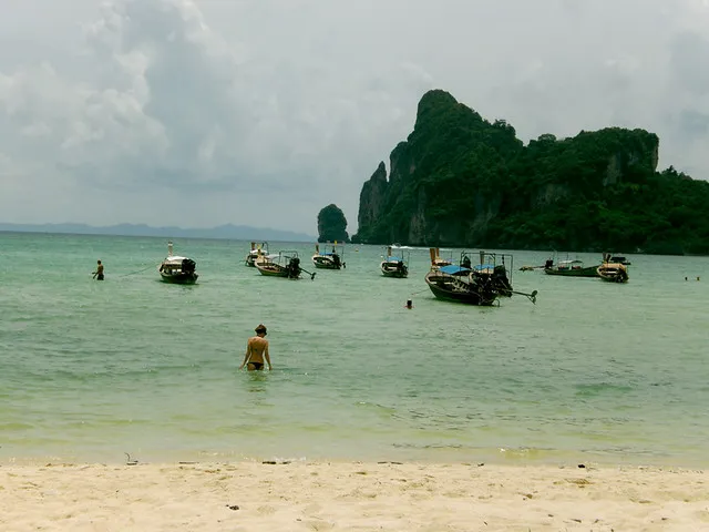 Loh Dalum Bay