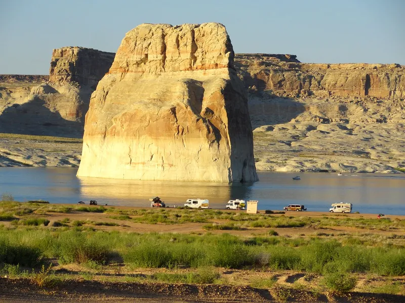 Lone Rock Beach