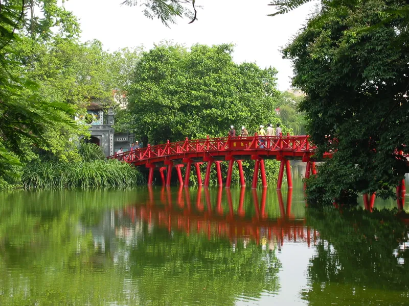 Long Bien Bridge