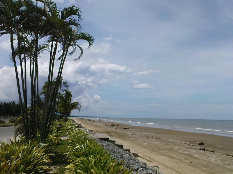 Luak Bay Esplanade