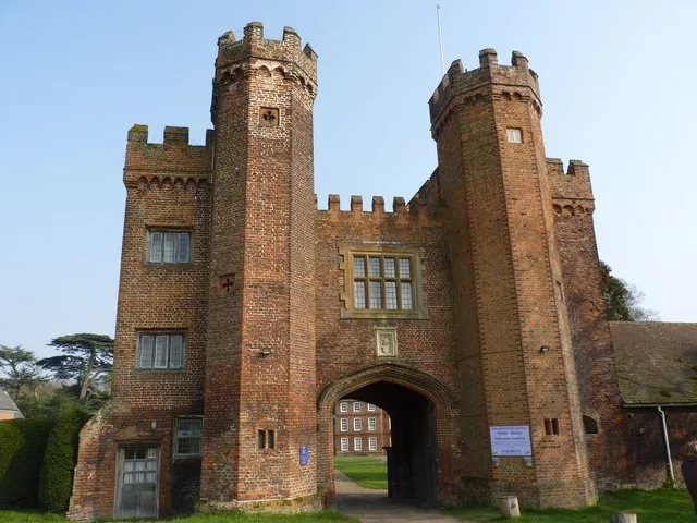 Lullingstone Castle