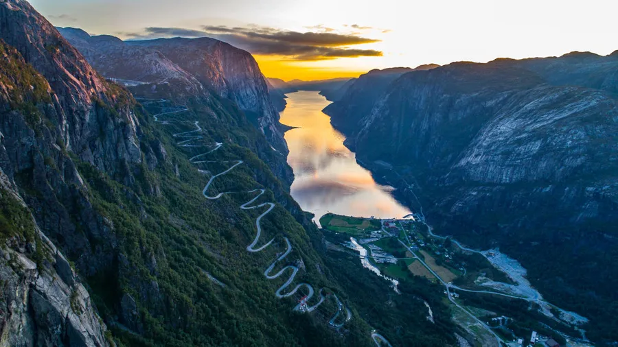 Lysebotn Road (Lysevegen)
