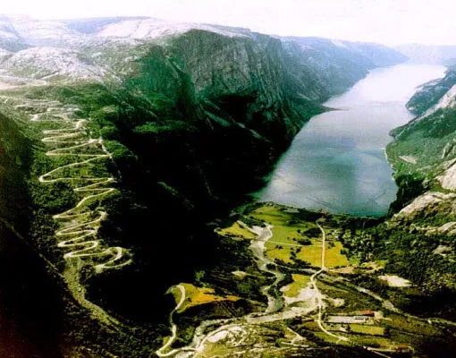 Lysebotn Road (Road 500)