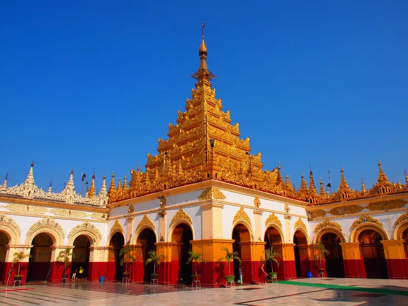 Mahamuni Buddha Temple