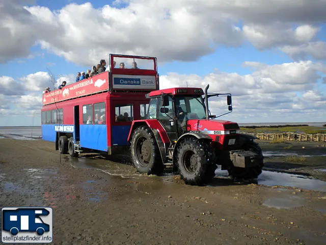 Mandøbussen (Tractor Bus to Mandø)