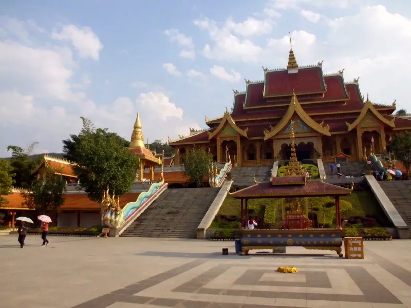 Manfeilong Pagodas