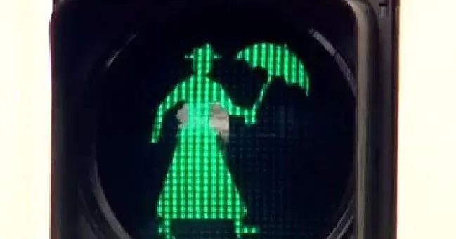 Mary Poppins Statue