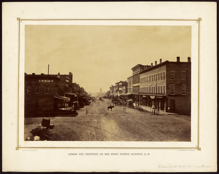 Massachusetts Street (Mass Street)