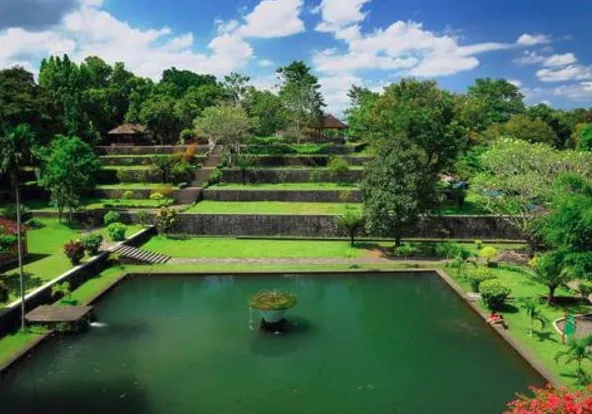 Mayura Water Palace