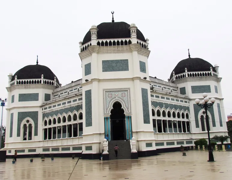 Medan Grand Mosque