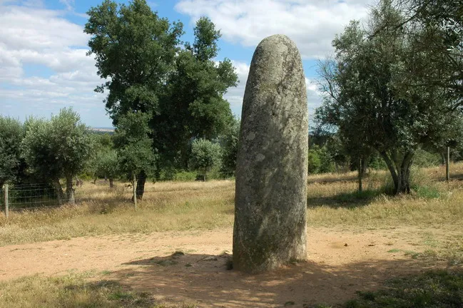 Menir da Tapada
