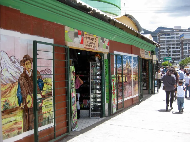 Mercado Artesanal La Mariscal