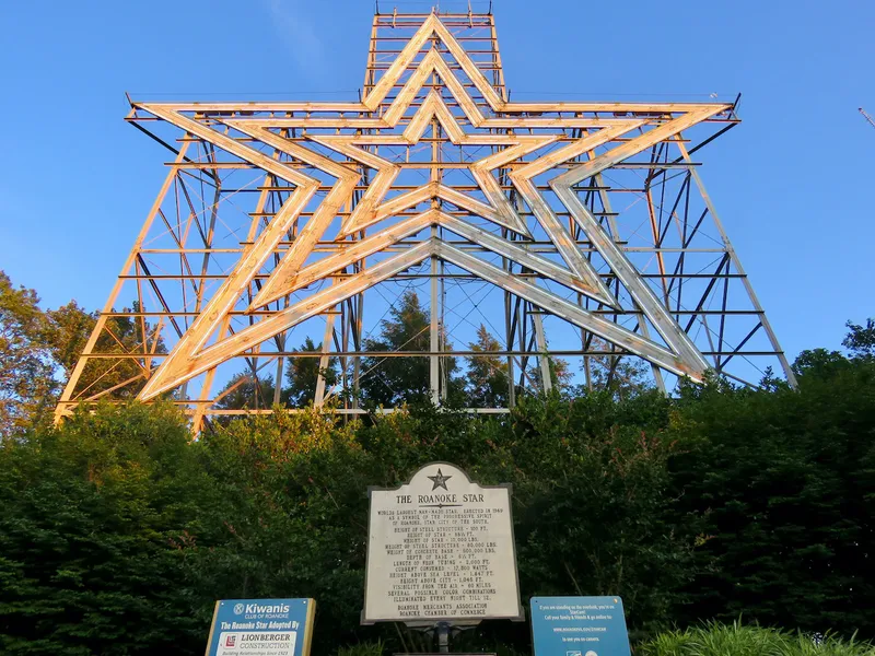 Mill Mountain Star