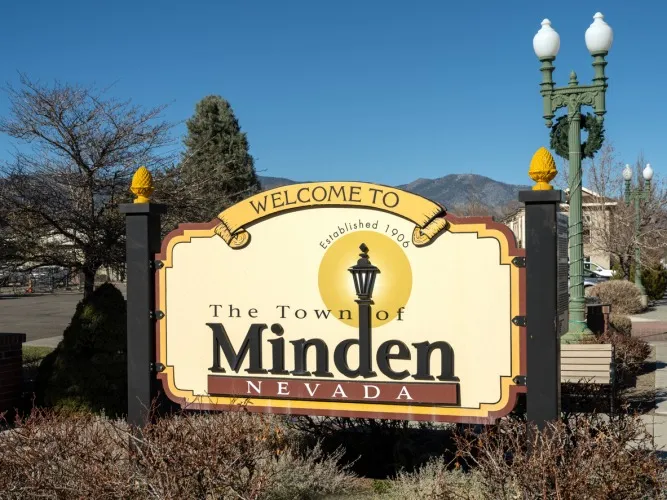 Minden Murals