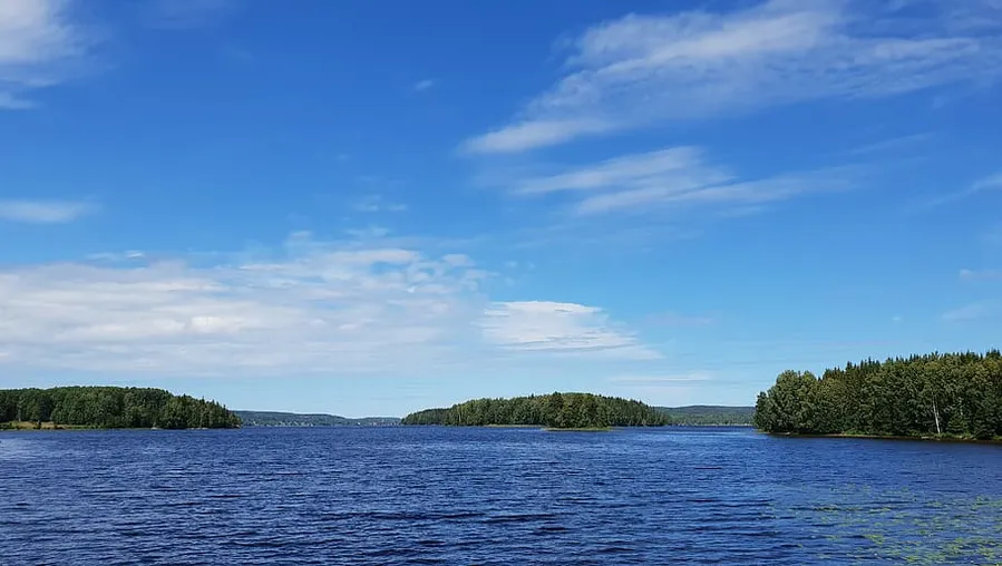 Mjörn Lake