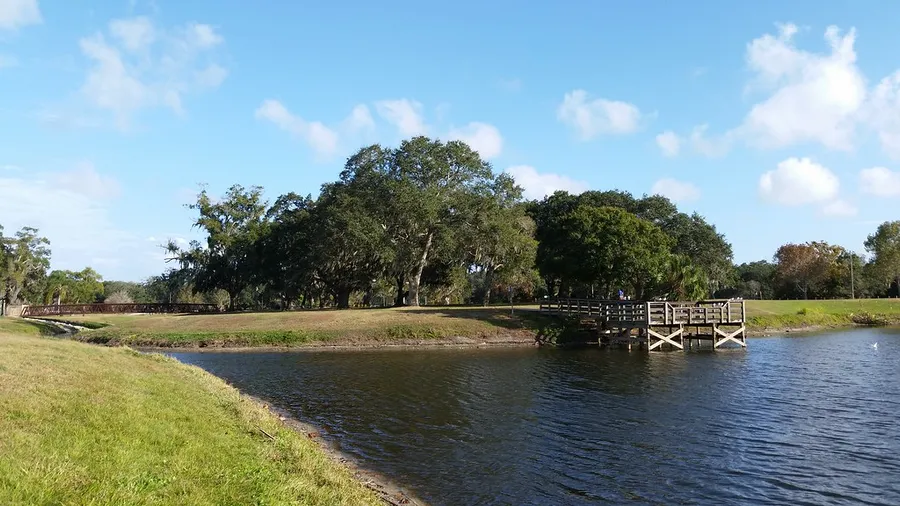Moccasin Lake Nature Park