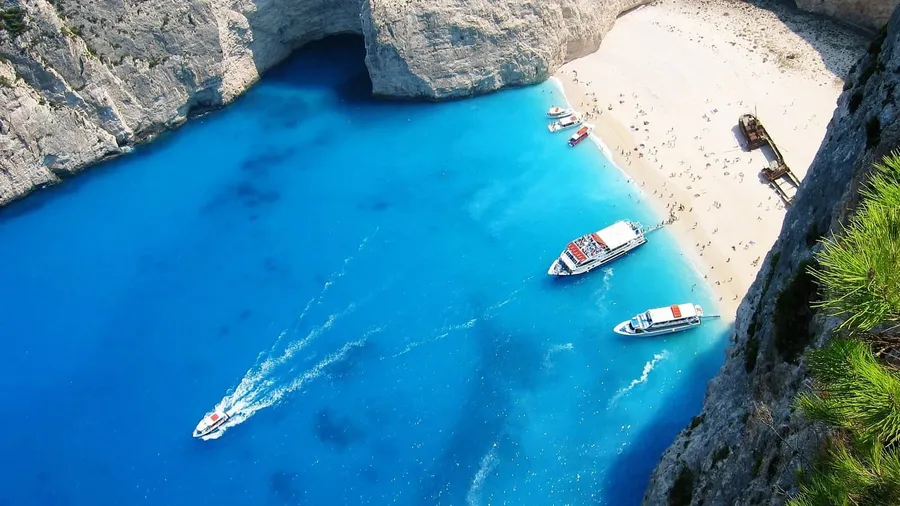 Monolithi Beach