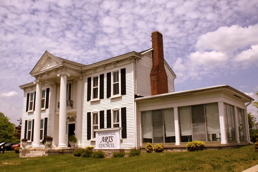 Monthaven Arts and Cultural Center