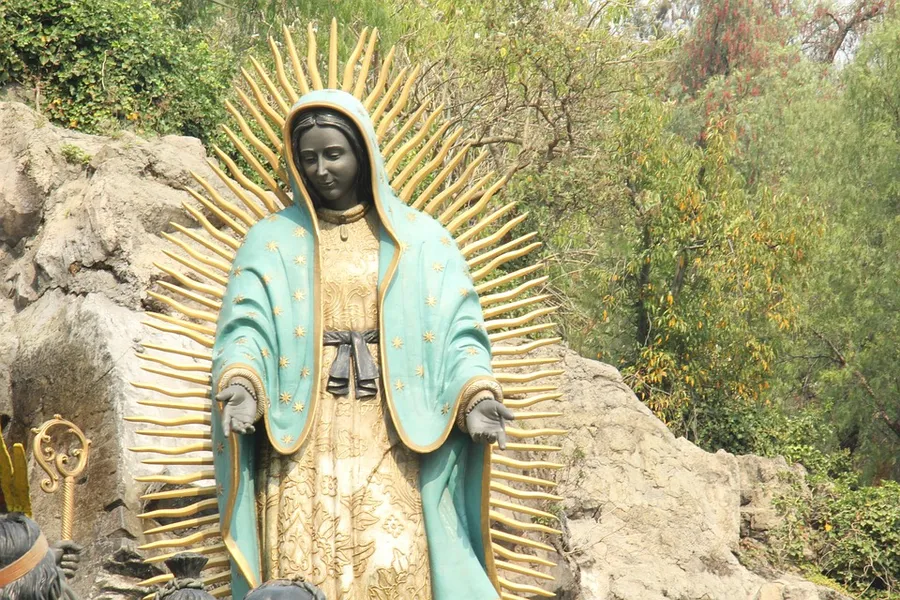 Monumento a la Virgen de Guadalupe