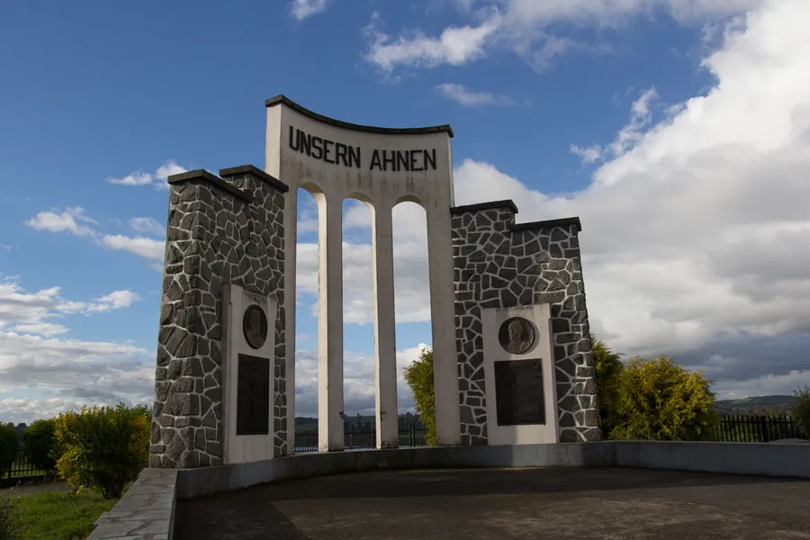 Monumento a los Colonos Alemanes