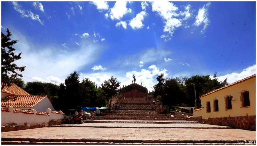 Monumento a los Héroes de la Independencia