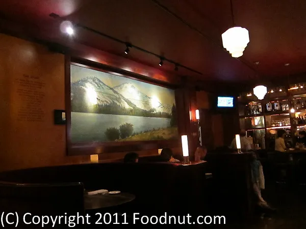 Moody's Bistro Bar & Beats