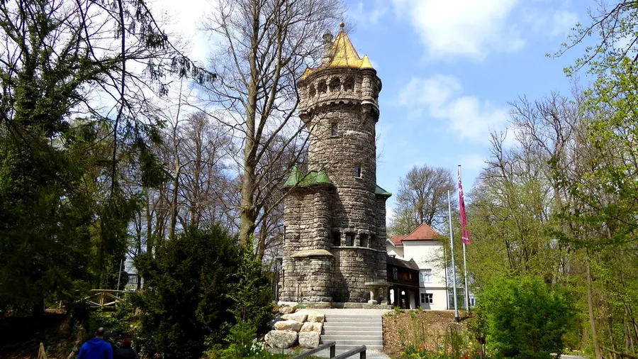 Mother Tower (Mutterturm)