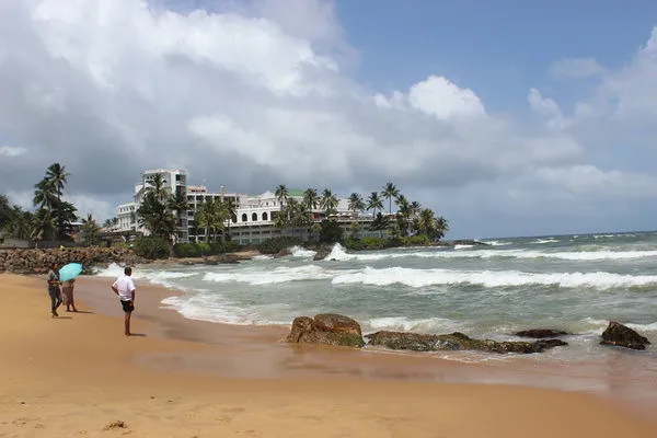 Mount Lavinia Beach