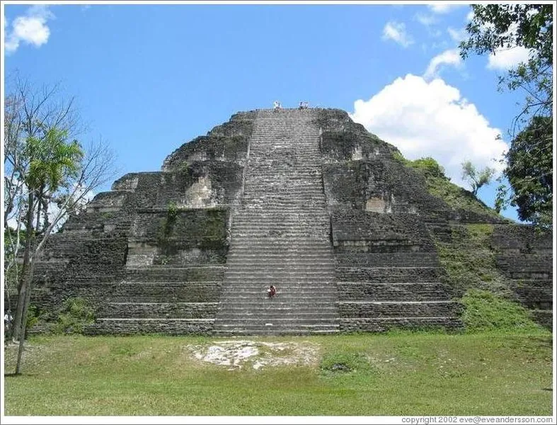 Mundo Perdido at Tikal