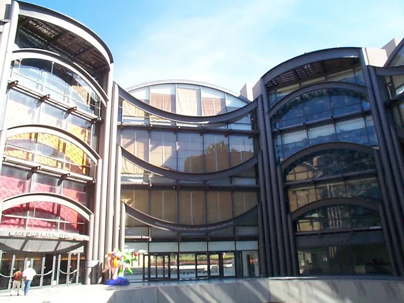 Musée d'Art Moderne et d'Art Contemporain (MAMAC)