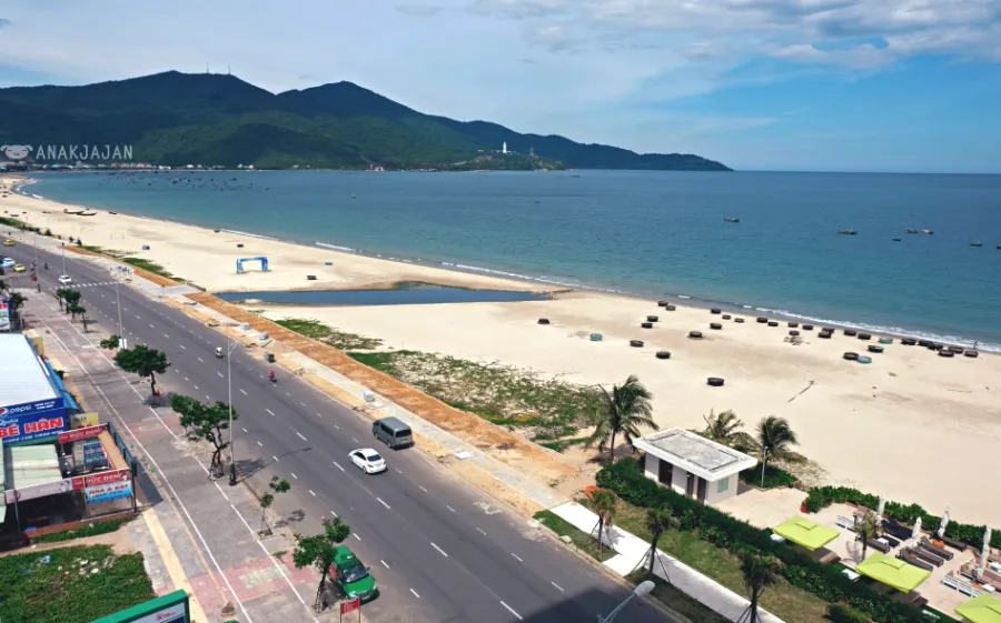 Nam O Beach