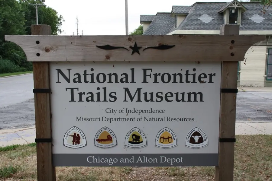 National Frontier Trails Museum