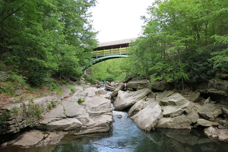 Nay Aug Park