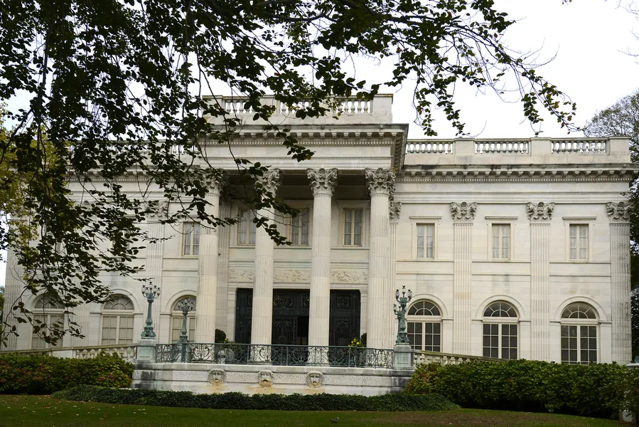 Newport Mansions