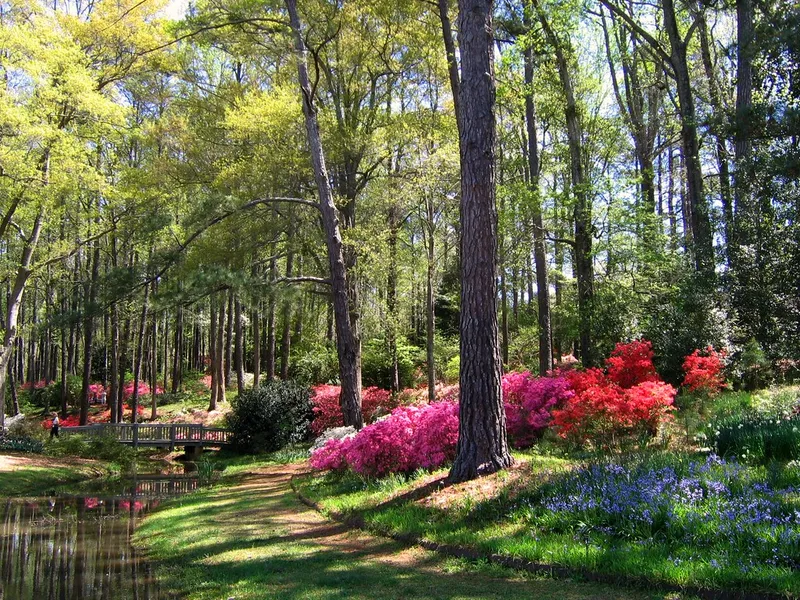 Nine April Park