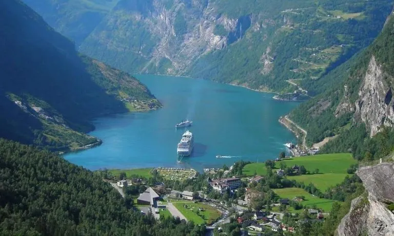 Norwegian Fjord Center