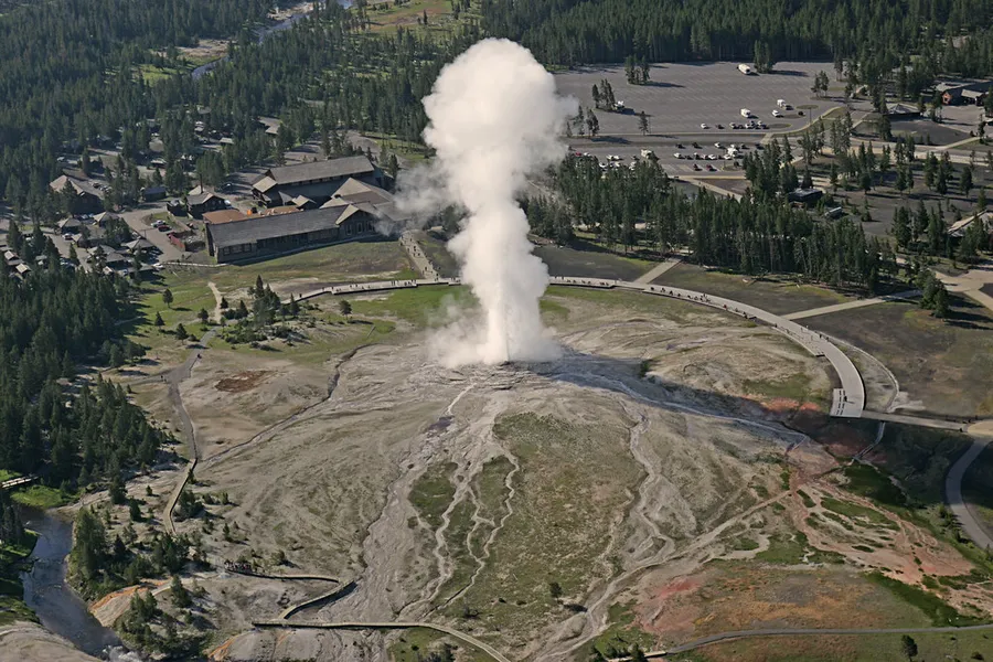 Old Faithful Geyser of California