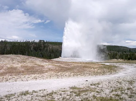 Old Faithful Geyser of California