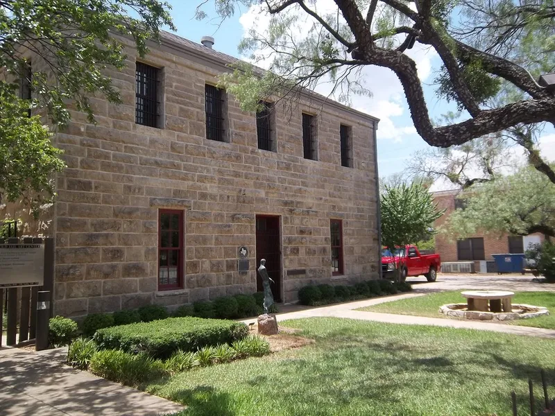 Old Jail Art Center