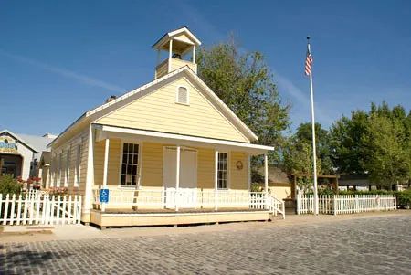 Old Sacramento Schoolhouse Museum