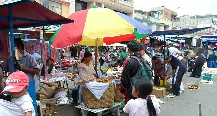 Otavalo Market (Plaza de Ponchos)