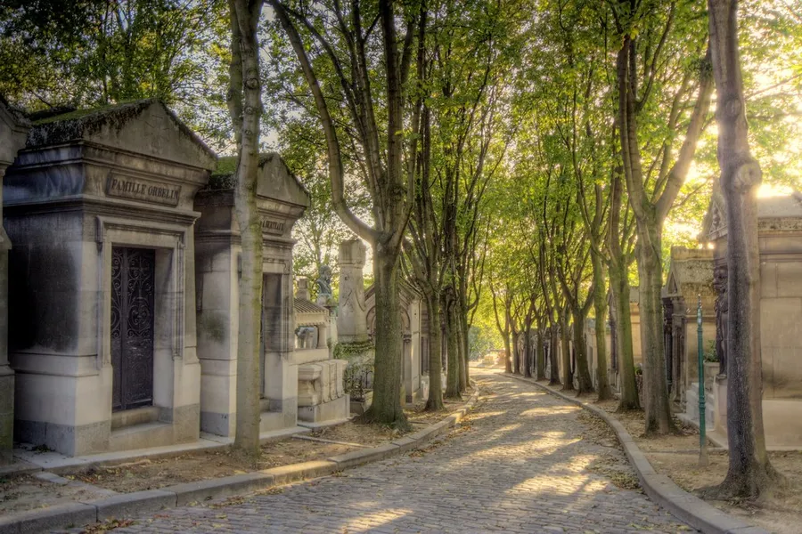 Père Lachaise Cemetery