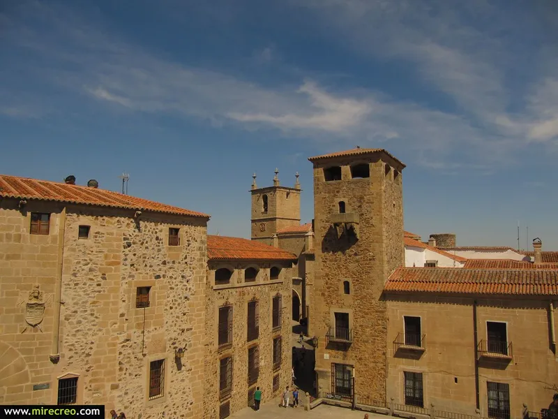 Palacio de los Golfines de Abajo