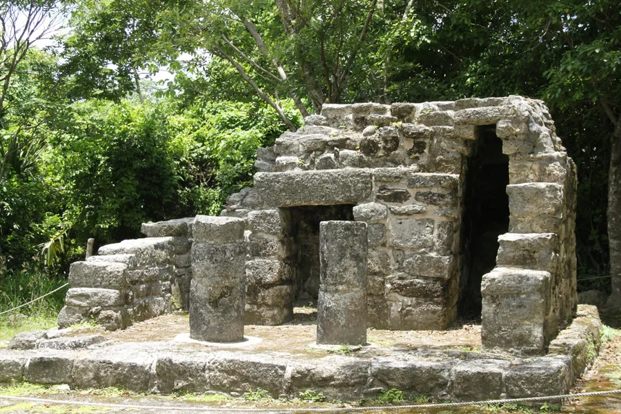 Palatul Mayan Ruins