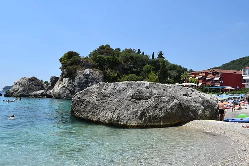 Paralia Piso Kryoneri
