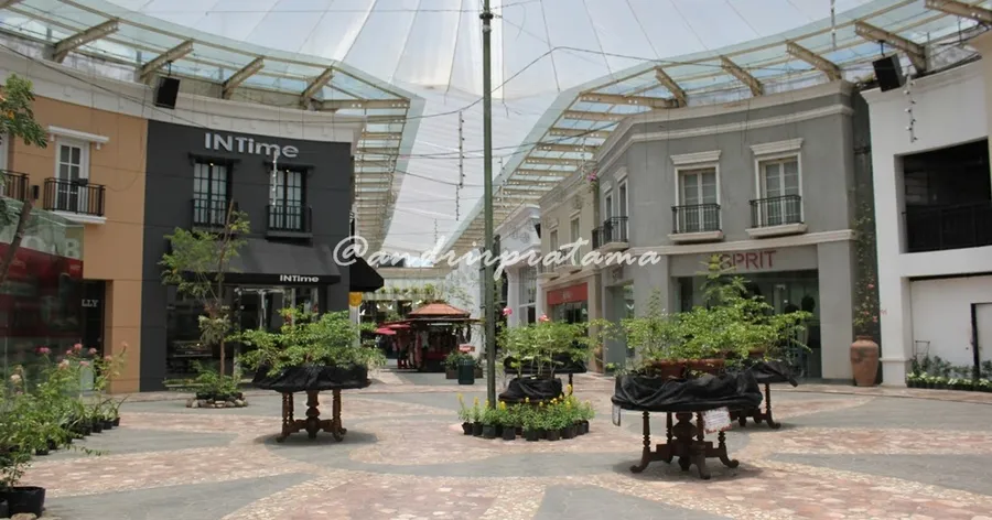 Paris Van Java Mall