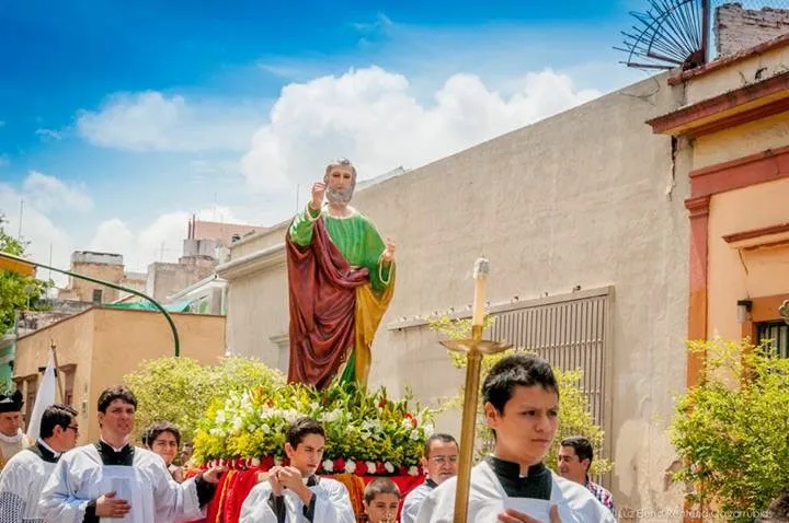 Parroquia de los Santos Apóstoles Pedro y Pablo